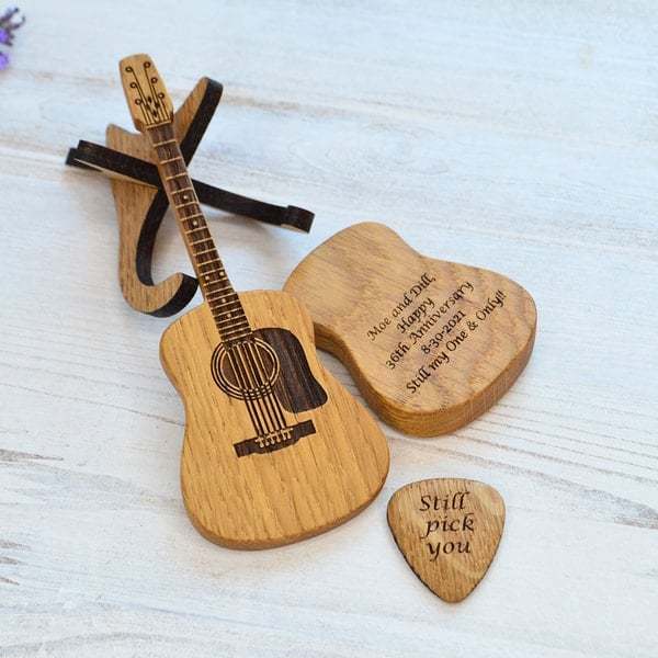Acoustic Guitar Pick Box🎸